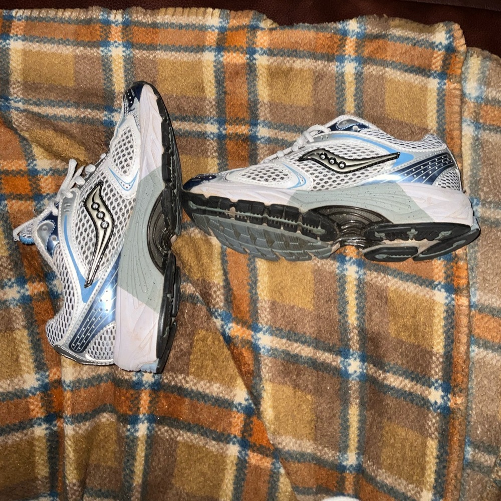 Saucony